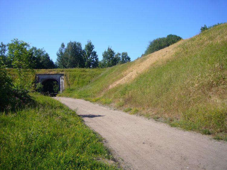 Schantz fort in Kronstadt - railway tunnels