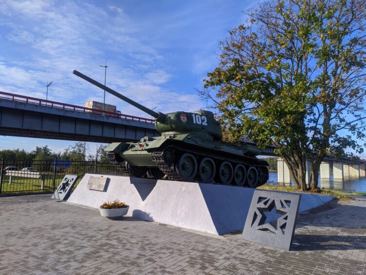 Памятник «Танк Т-34-85»