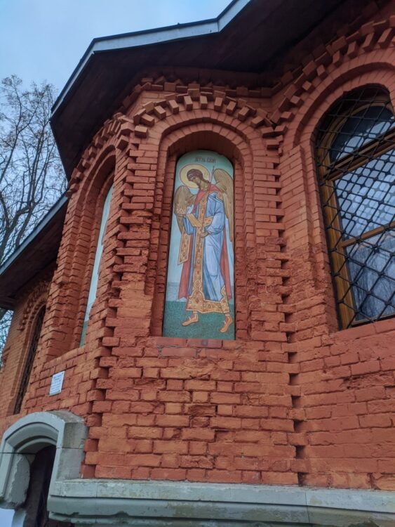 Церковь во имя Святой равноапостольной княгини Ольги - Усадьба Михайловка