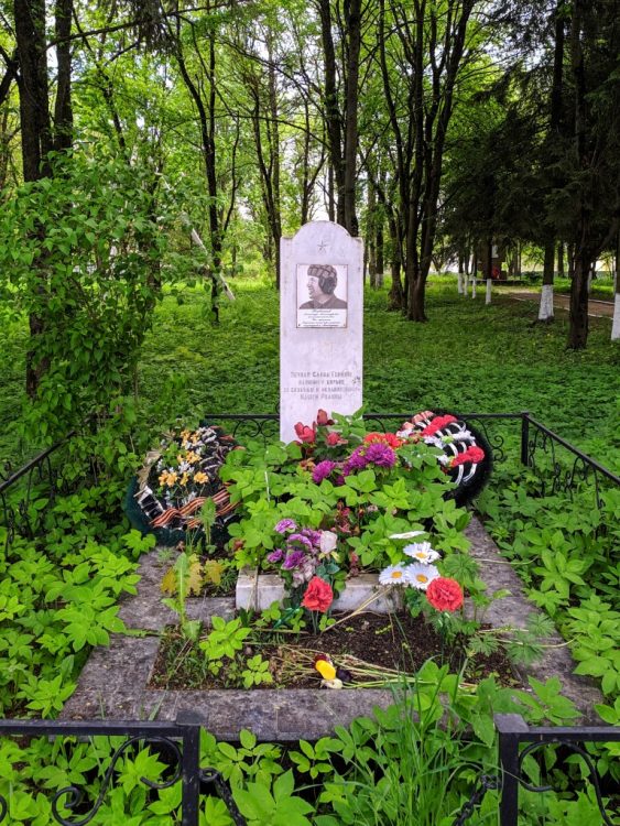Памятник ополченцам в деревне Разбегаево